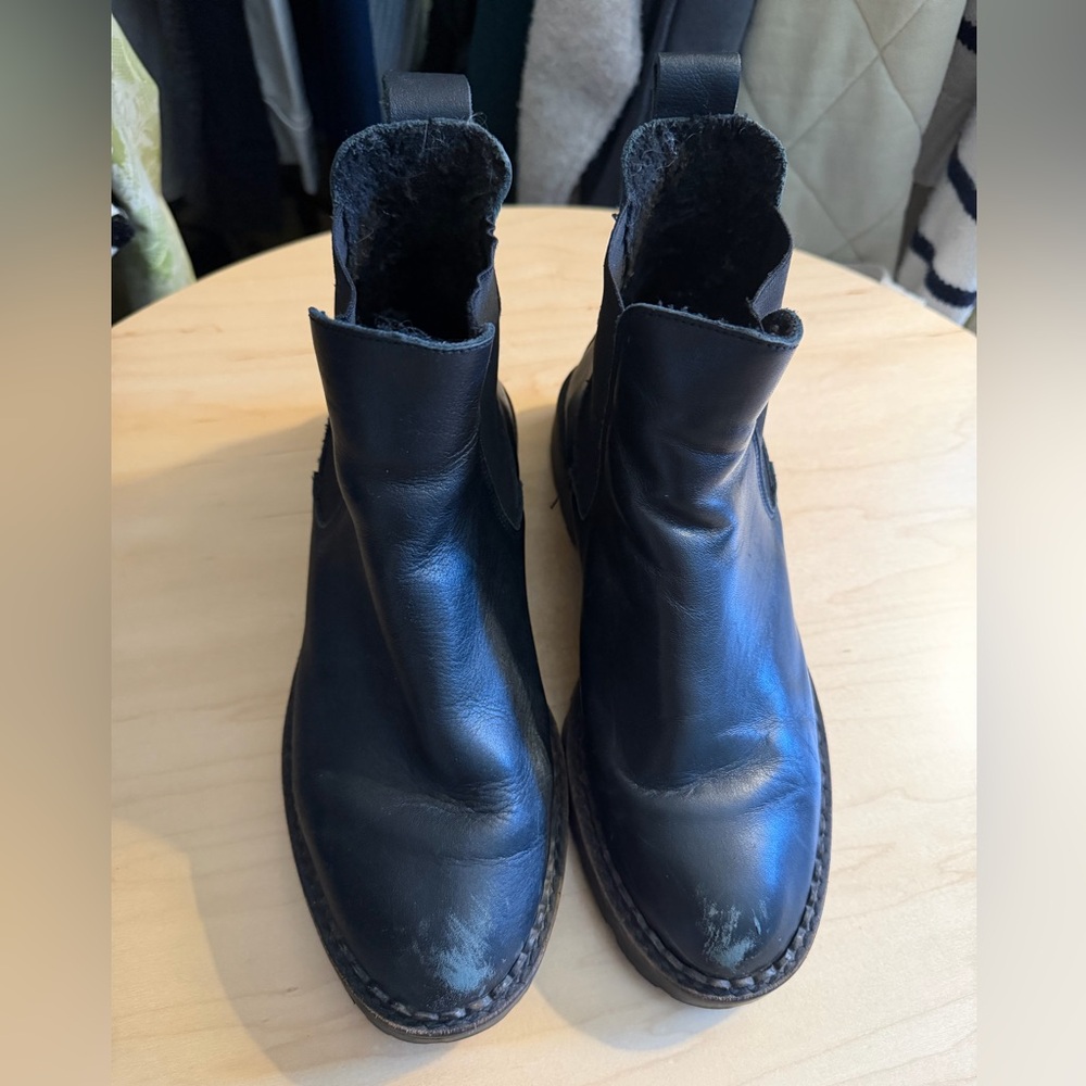 Shoes the Bear Chelsea Boots